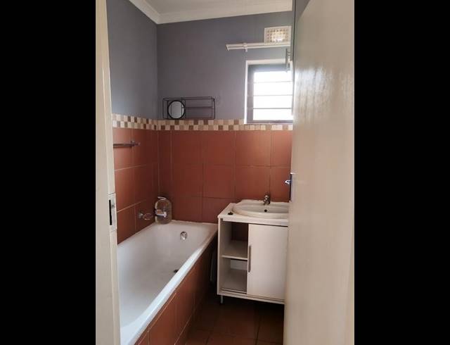 2 BEDROOM HOUSE FOR SALE IN PROTEA GLEN EXT